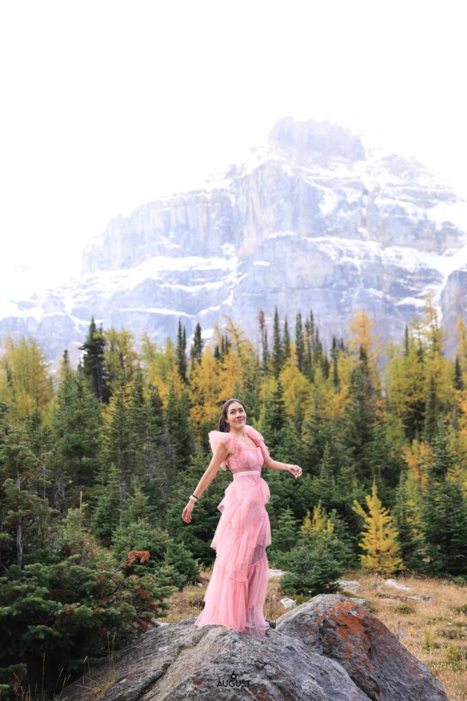 Moraine Lake รีวิว Larch Valley